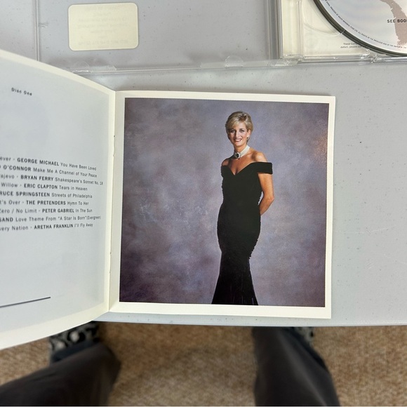 Diana Princess of Wales Tribute CD - Picture 6 of 9